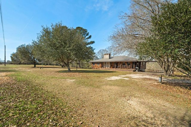 119 Betty Ln., Poplarville, MS 39470