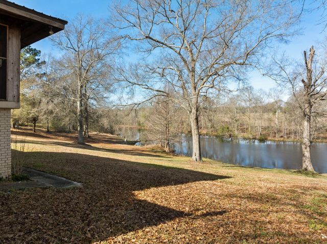 119 Betty Ln., Poplarville, MS 39470