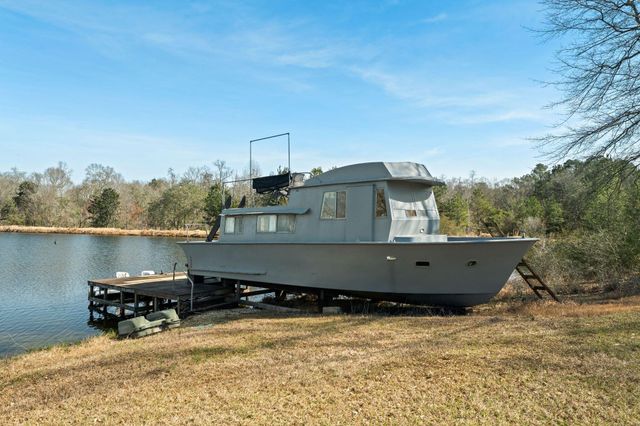 119 Betty Ln., Poplarville, MS 39470