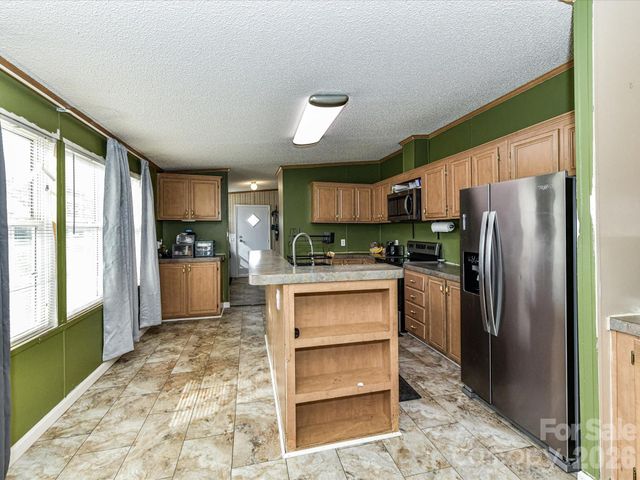 1565 Foxbrook Circle, Lancaster, SC 29720
