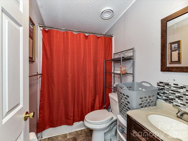 1565 Foxbrook Circle, Lancaster, SC 29720