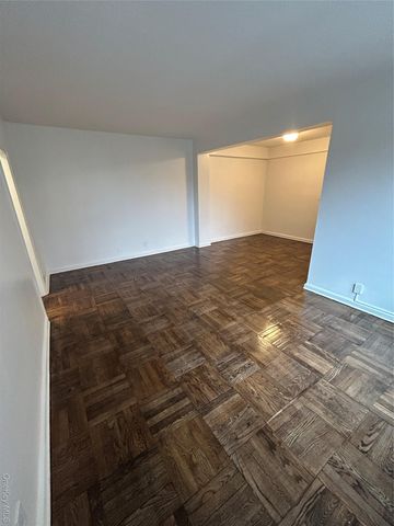 230 Pelham Road 2E, New Rochelle, NY 10805