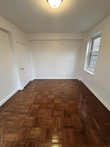 230 Pelham Road 2E, New Rochelle, NY 10805