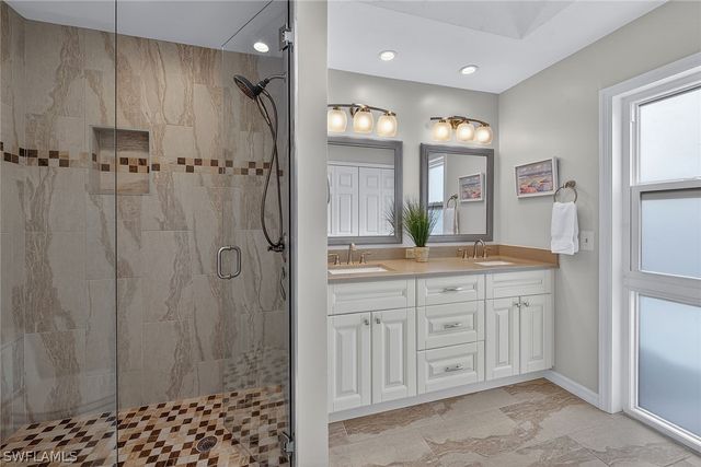 162 Cypress View DR C30, Naples, FL 34113