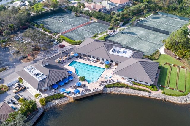 162 Cypress View DR C30, Naples, FL 34113