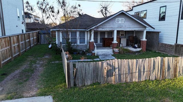 1107 E 27th Street, Houston, TX 77009