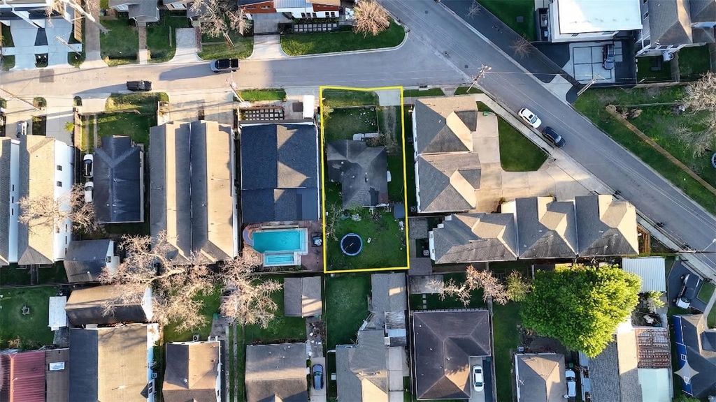 1107 E 27th Street, Houston, TX 77009