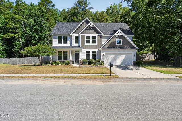 345 Birch Avenue, Spring Lake, NC 28390