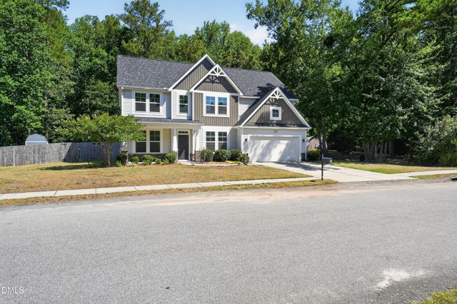 345 Birch Avenue, Spring Lake, NC 28390