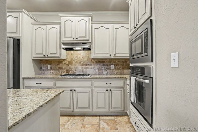 1004 W Elmira Street, Broken Arrow, OK 74012