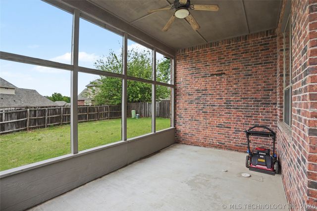 1004 W Elmira Street, Broken Arrow, OK 74012