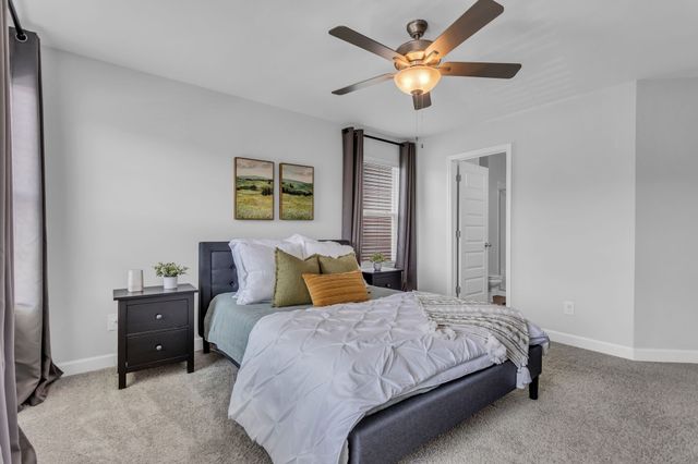 2563 Napa Valley Way, Columbia, TN 38401