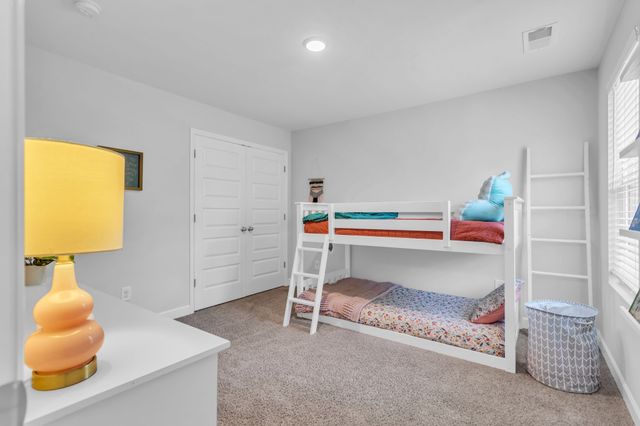 2563 Napa Valley Way, Columbia, TN 38401