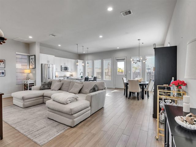5702 Rucio Lane, Houston, TX 77092