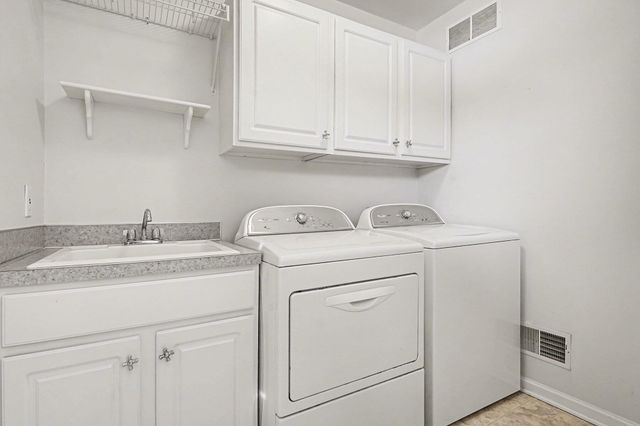 7373 Brewer Drive, Hudsonville, MI 49426