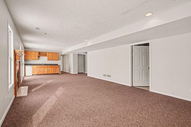 7373 Brewer Drive, Hudsonville, MI 49426