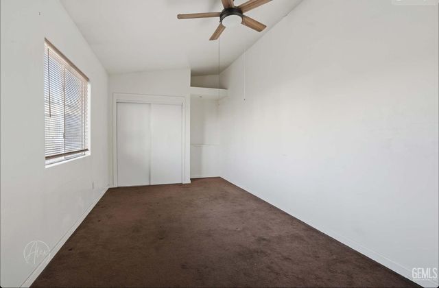 2500 Emerald Street, Bakersfield, CA 93304