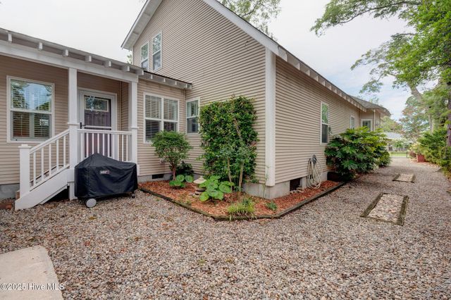 2039 Jefferson Street, Wilmington, NC 28401