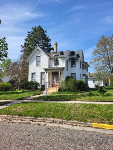 733 5th Street, Baraboo, WI 53913