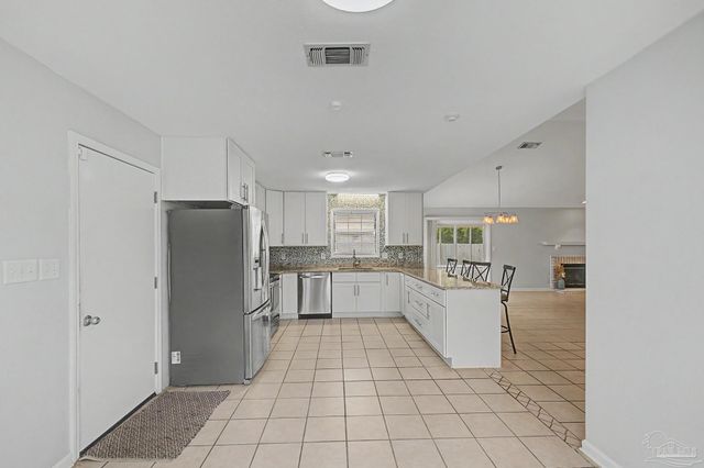 1104 Bremen Ave, Pensacola, FL 32507