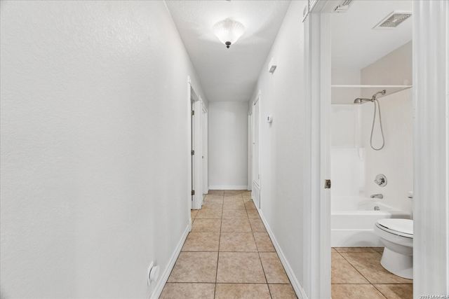 1024 TERMINAL LOOP RD, Mcqueeney, TX 78123