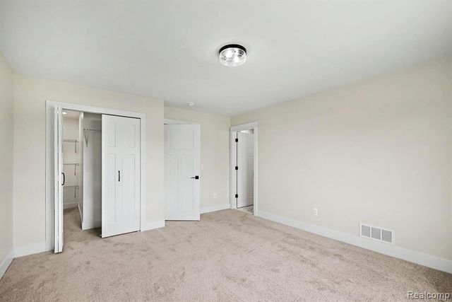 57560 Omo Road, Ray, MI 48096