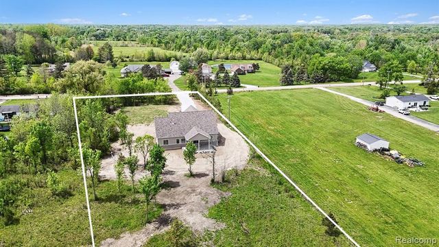 57560 Omo Road, Ray, MI 48096