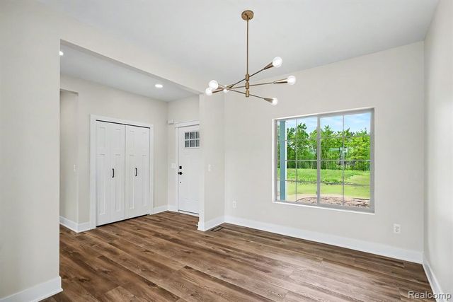 57560 Omo Road, Ray, MI 48096