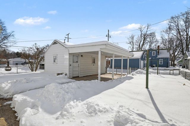 506 W Angela Boulevard, South Bend, IN 46617