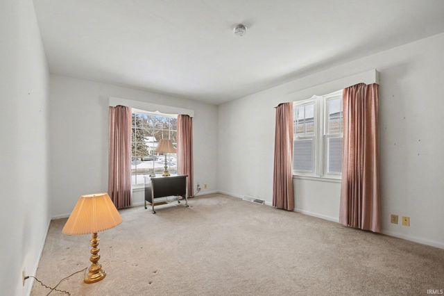 506 W Angela Boulevard, South Bend, IN 46617