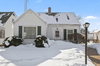 506 W Angela Boulevard, South Bend, IN 46617