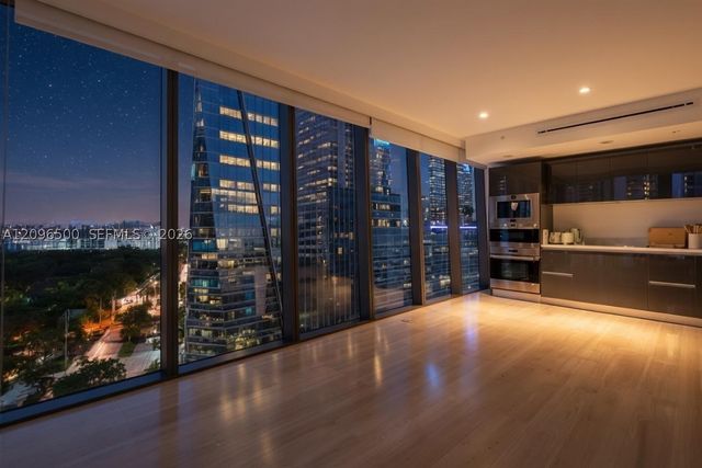 1451 Brickell Ave 1404, Miami, FL 33131