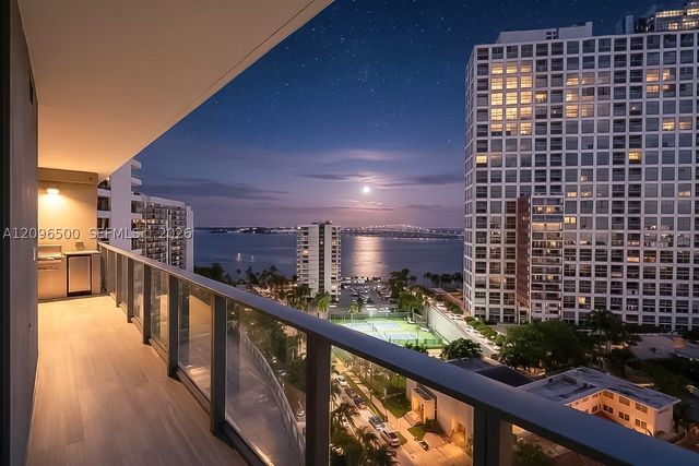 1451 Brickell Ave 1404, Miami, FL 33131