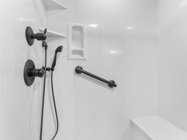 106 W Watt Street, El Campo, TX 77437