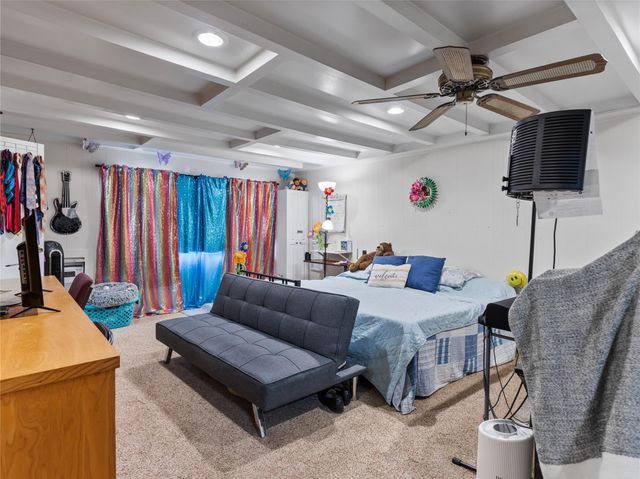 106 W Watt Street, El Campo, TX 77437