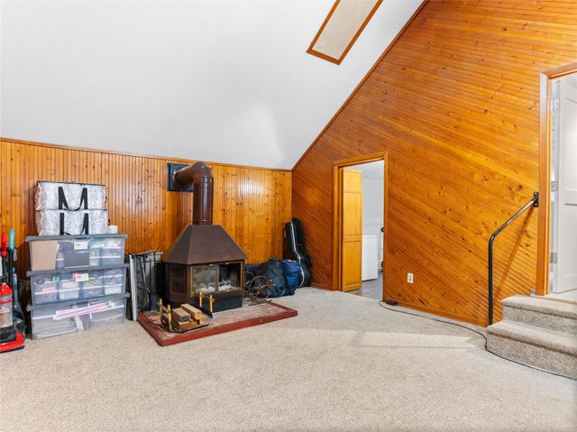 106 W Watt Street, El Campo, TX 77437