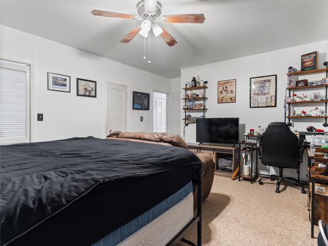 106 W Watt Street, El Campo, TX 77437