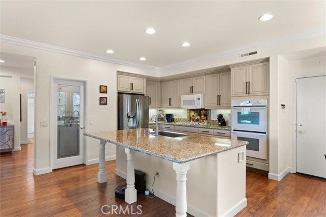 1461 Deer Hollow Drive, Corona, CA 92882