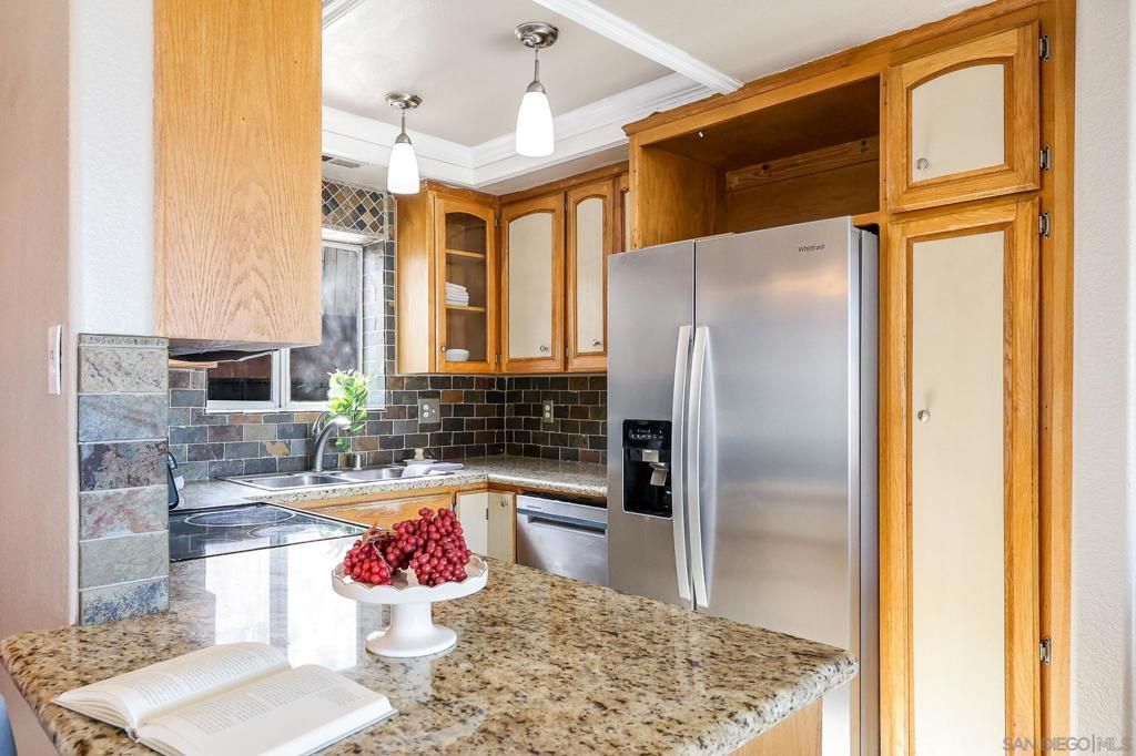 Image 17 of property listing at 1227 La Mesa Ave, Spring Valley, CA 91977