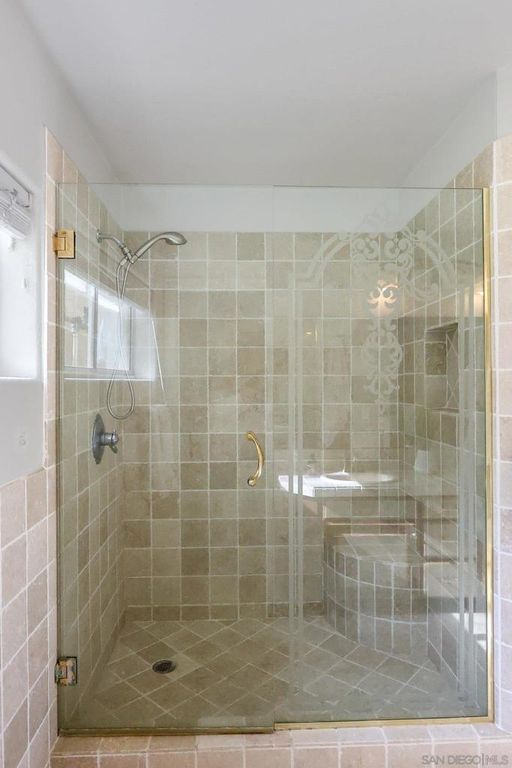 Image 29 of property listing at 1227 La Mesa Ave, Spring Valley, CA 91977