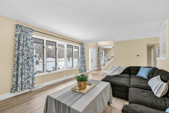 11368 Bridget LANE, Hales Corners, WI 53130