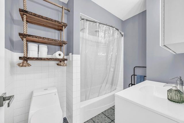 11368 Bridget LANE, Hales Corners, WI 53130