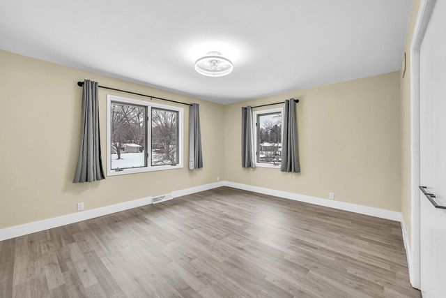 11368 Bridget LANE, Hales Corners, WI 53130