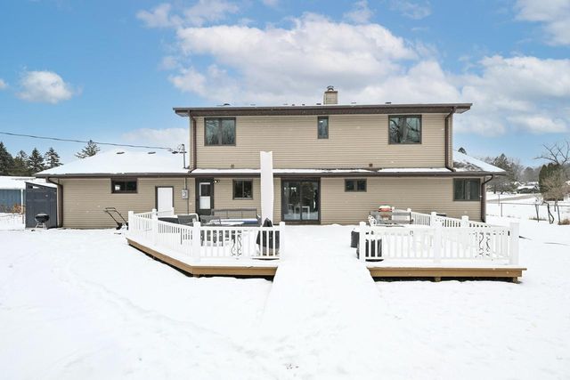 11368 Bridget LANE, Hales Corners, WI 53130