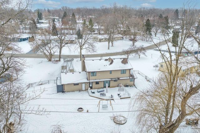 11368 Bridget LANE, Hales Corners, WI 53130