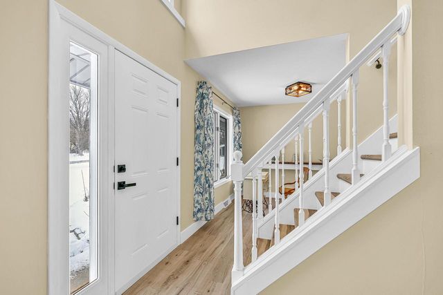 11368 Bridget LANE, Hales Corners, WI 53130