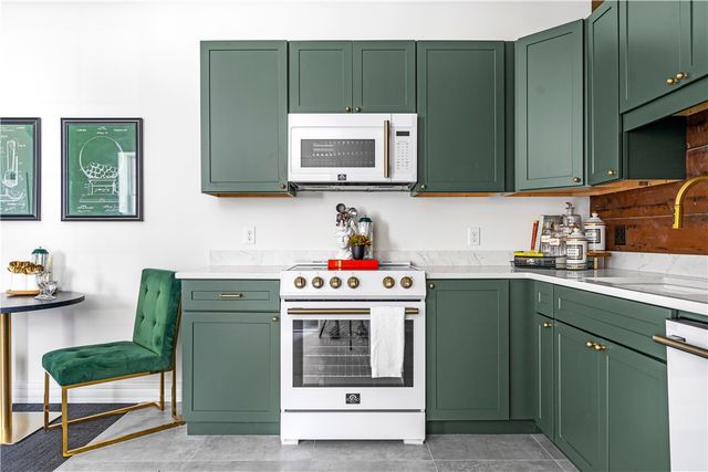 905 North Main Street 103, Providence, RI 02903