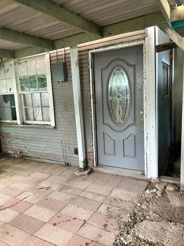 15 N Pope Street, San Angelo, TX 76903