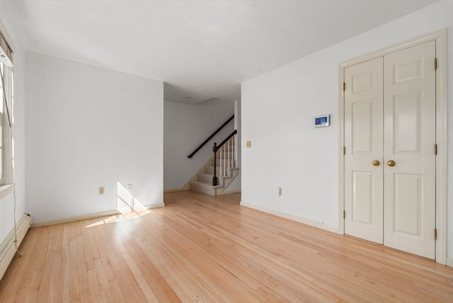 284 Linden Street 284, Wellesley, MA 02482