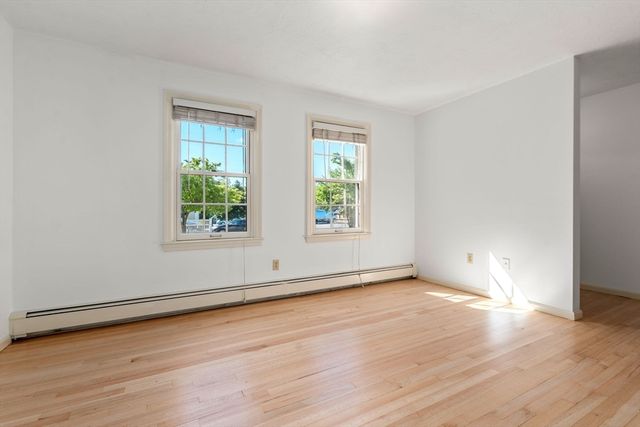 284 Linden Street 284, Wellesley, MA 02482